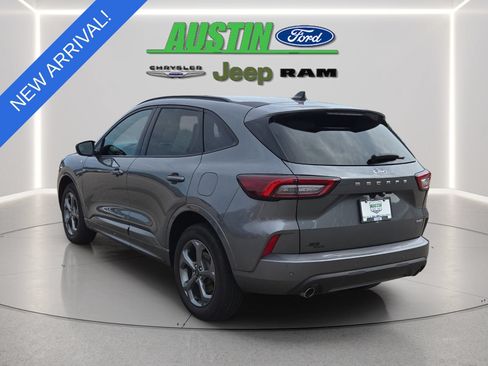Certified 2024 Ford Escape ST-Line w/ Tech Pack #1 AWD/4WD image 3
