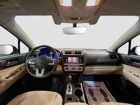 Used 2017 Subaru Outback 3.6R Limited image 18