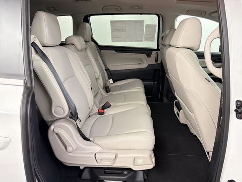 New 2026 Honda Odyssey EX-L image 30