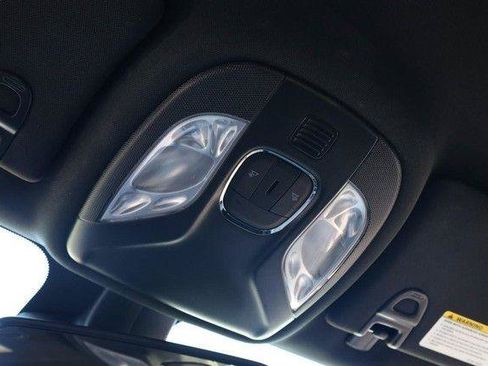 Used 2025 Jeep Compass Limited AWD/4WD image 16