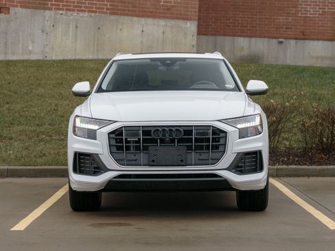 Certified 2023 Audi Q8 Premium w/ Convenience Package image 31