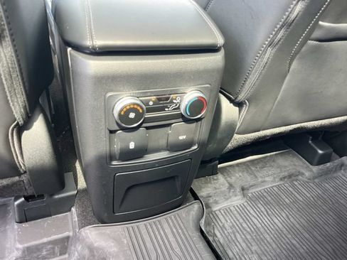 Used 2024 Ford Explorer XLT w/ Equipment Group 202A AWD/4WD image 23