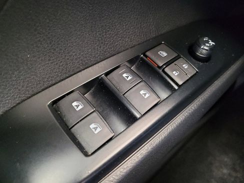 Used 2019 Toyota Camry LE w/ Convenience Package image 27