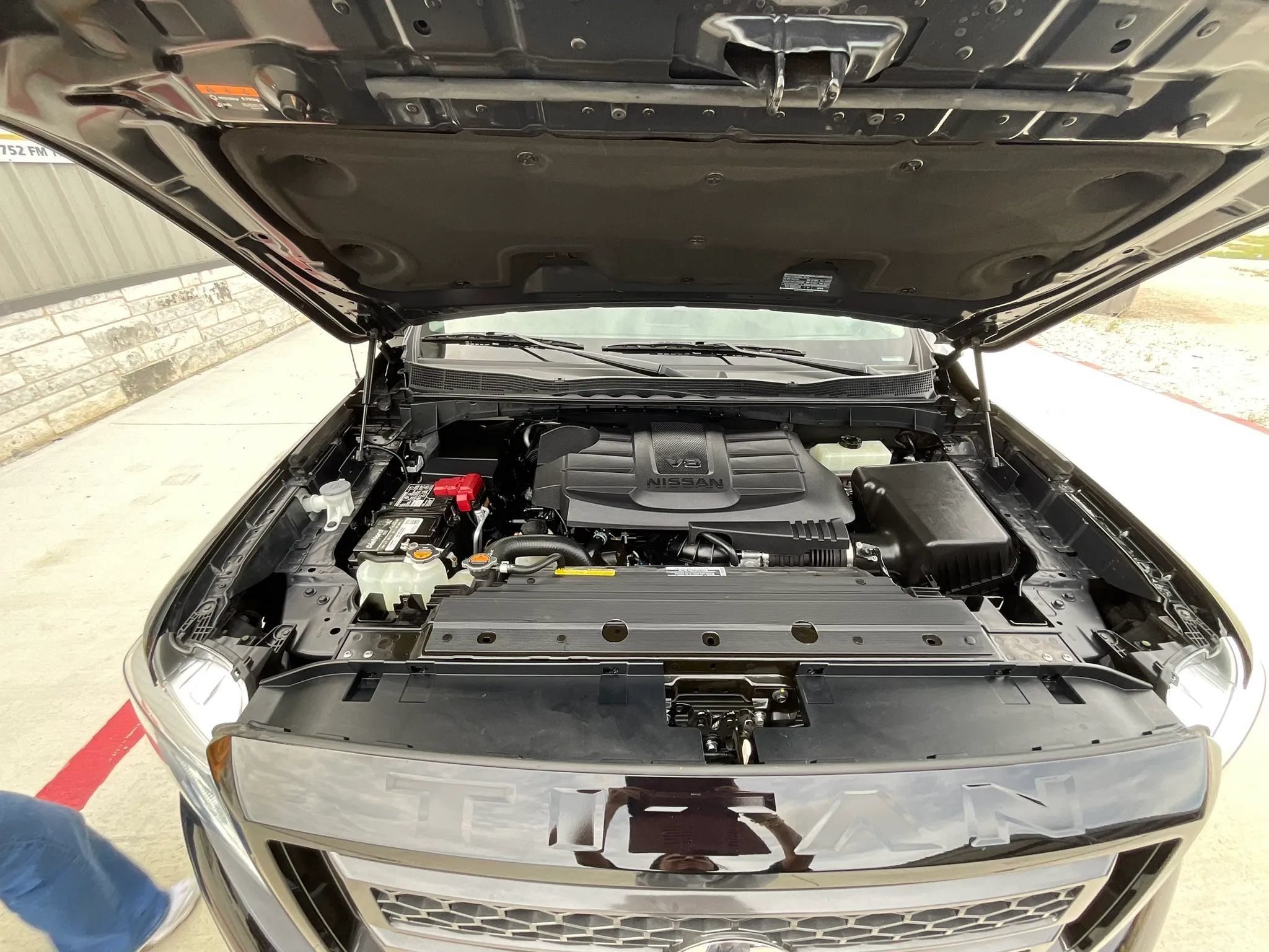 Used 2021 Nissan Titan SV w/ SV Convenience Package AWD/4WD image 33
