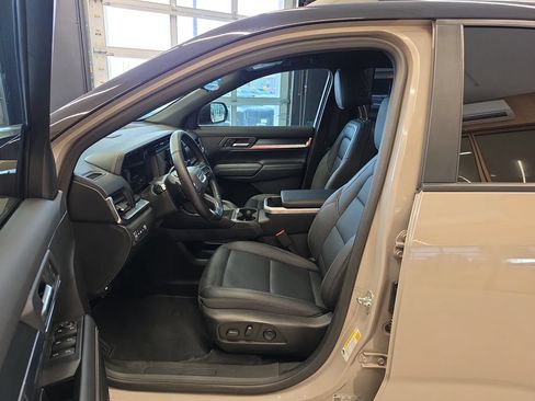 Used 2026 GMC Terrain Elevation w/ Elevation Premium Package FWD image 14