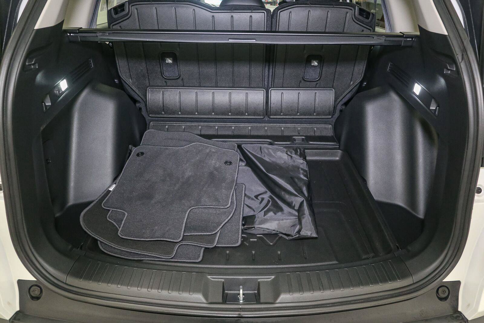 Used 2025 Honda CR-V EX-L image 13