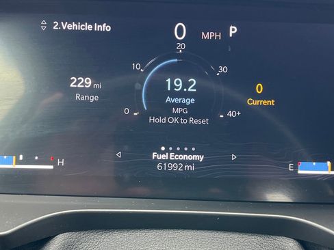 Used 2022 Jeep Grand Cherokee Altitude image 9