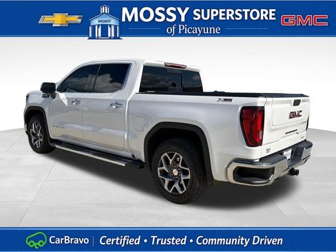 Certified 2023 GMC Sierra 1500 SLT w/ SLT Premium Plus Package AWD/4WD image 4