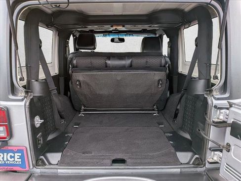 Used 2016 Jeep Wrangler Sport image 8