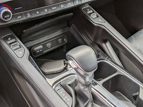 Used 2024 Kia Telluride EX X-Line image 19