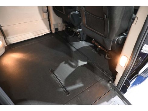 Used 2017 Dodge Grand Caravan SE w/ Power Window Group FWD image 19