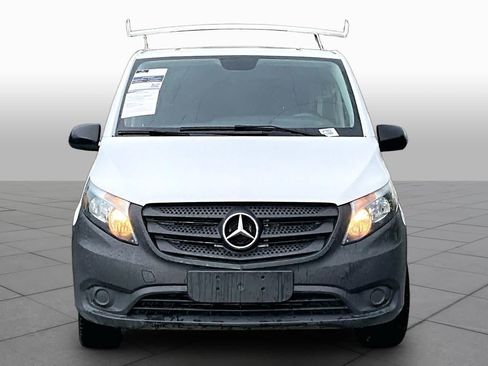 Used 2018 Mercedes-Benz Metris image 4