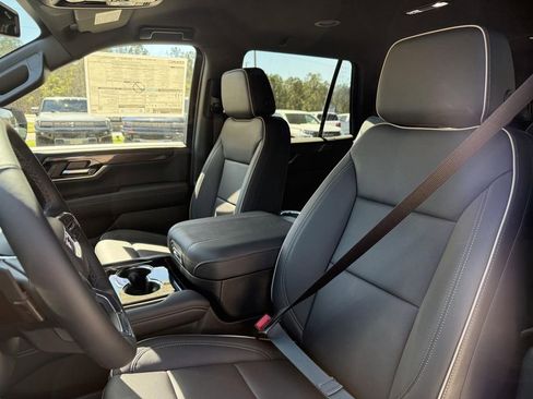 New 2026 GMC Yukon Elevation w/ LPO, Floor Liner Package image 10