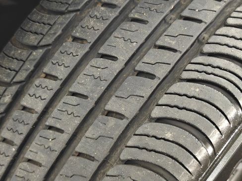 Used 2022 Toyota Venza LE image 50