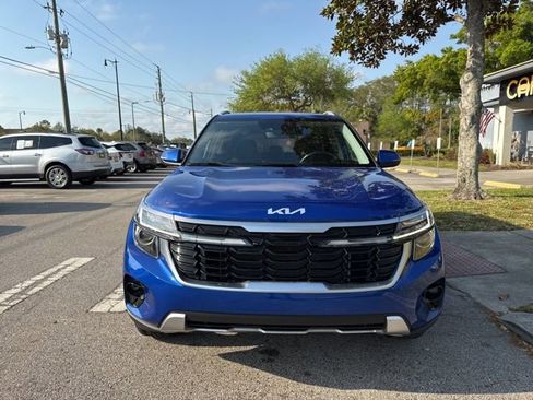 Used 2025 Kia Seltos S image 3