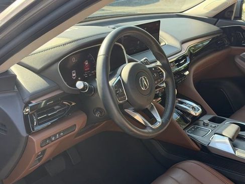 Certified 2024 Acura MDX FWD w/ Technology Package image 11
