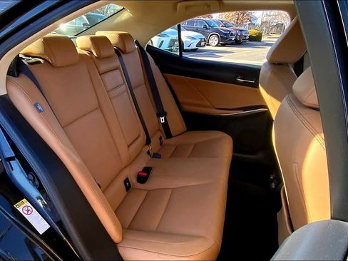 Used 2016 Lexus IS 300 AWD image 19