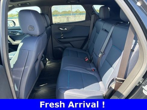 Certified 2025 Chevrolet Blazer RS w/ Driver Confidence II Package image 11