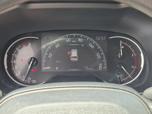 Used 2025 Toyota RAV4 LE AWD/4WD image 16