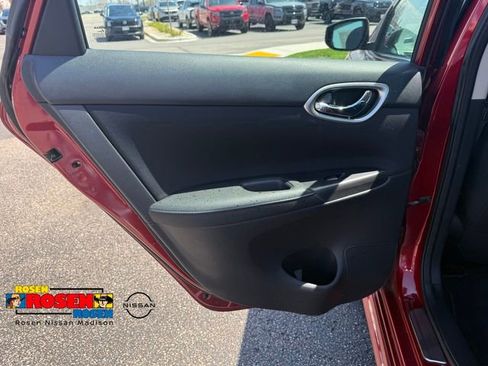 Used 2018 Nissan Sentra SR FWD image 18