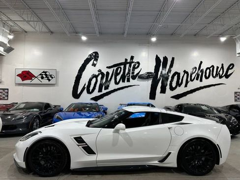 Used 2018 Chevrolet Corvette Grand Sport image 2