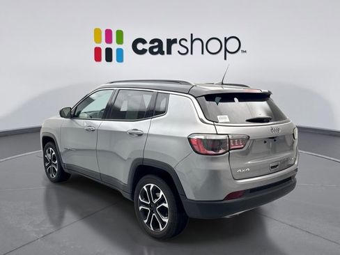 Used 2023 Jeep Compass Limited image 3