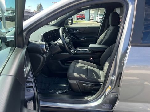 Used 2025 Chevrolet Equinox LT FWD image 22