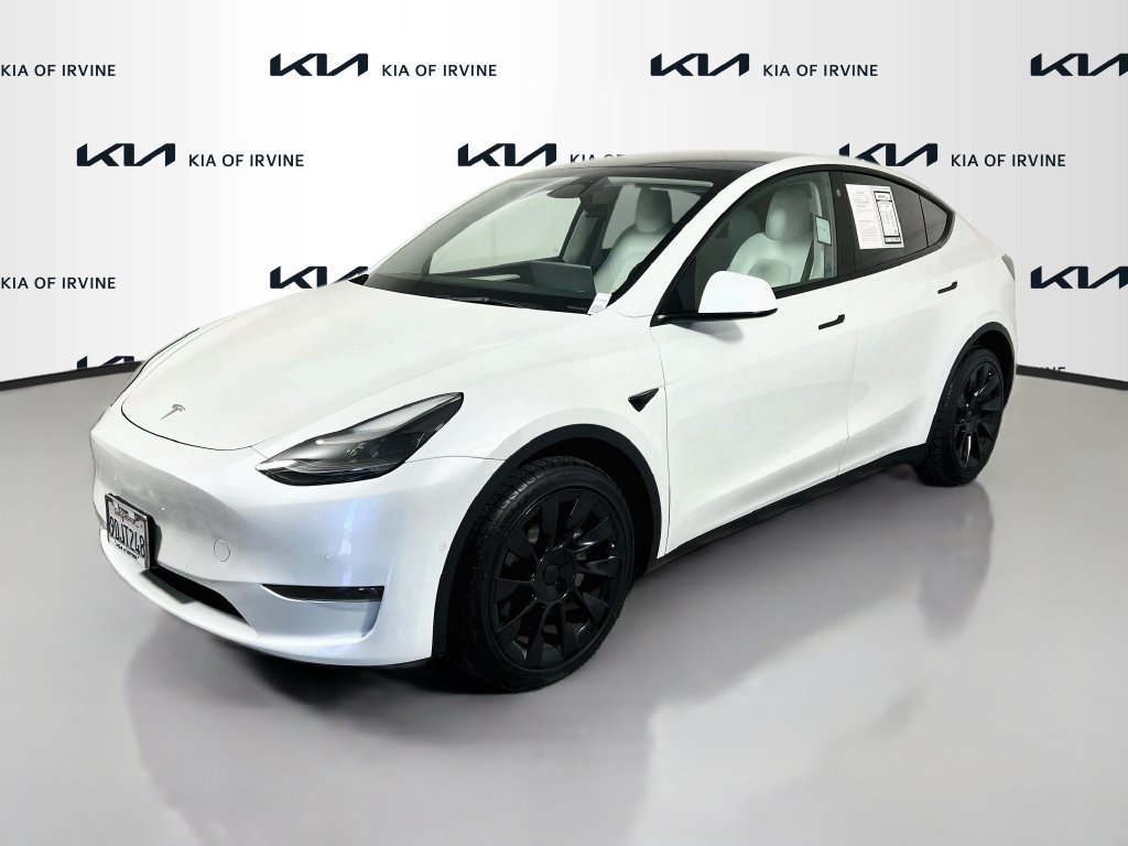 Used 2022 Tesla Model Y Long Range AWD/4WD image 3