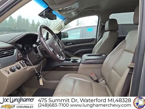 Used 2017 Chevrolet Suburban LT w/ LT Signature Package image 17