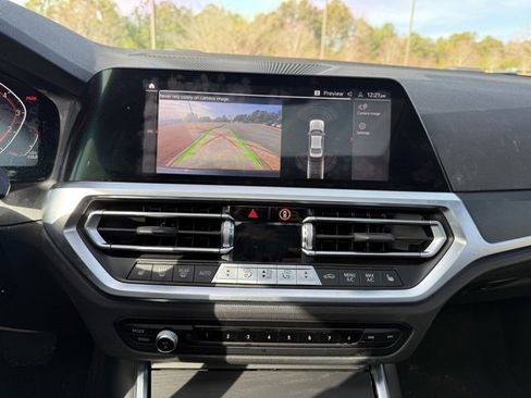 Used 2022 BMW 330i Sedan w/ Premium Package image 19