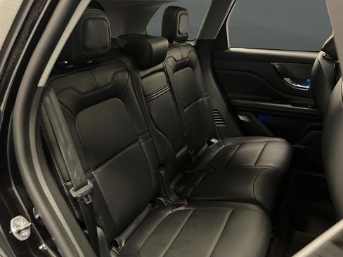 Used 2022 Lincoln Corsair AWD w/ Premium Package image 25