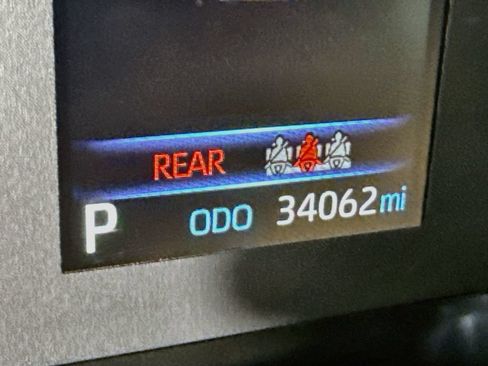 Used 2023 Toyota Corolla Cross AWD Hybrid image 4