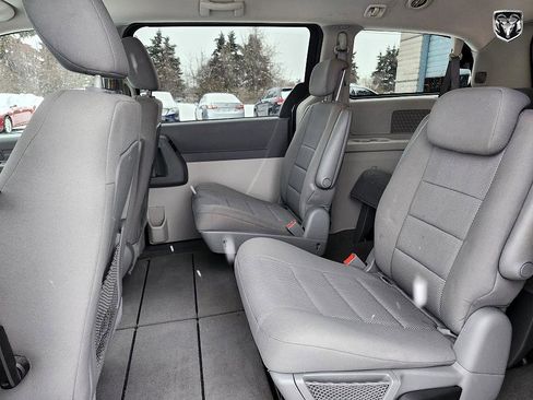 Used 2009 Dodge Grand Caravan SE image 19