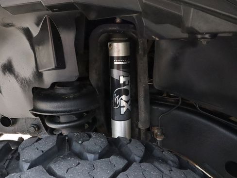 Used 2017 Jeep Wrangler Unlimited Rubicon image 29