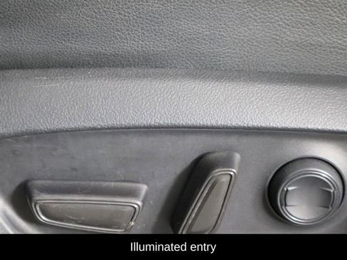 Used 2024 Toyota Camry SE image 23