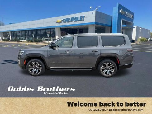 Used 2024 Jeep Wagoneer Series II AWD/4WD image 4