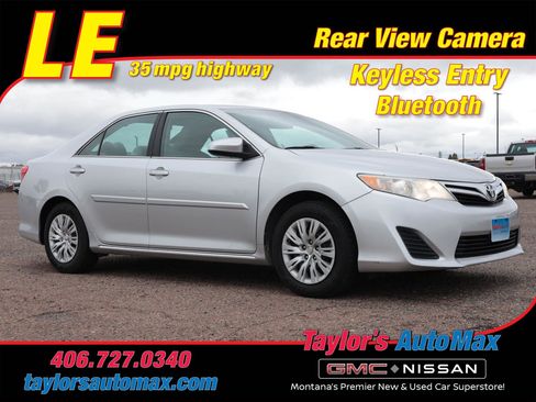 Used 2014 Toyota Camry LE FWD image 1