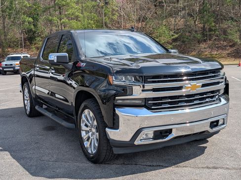 Used 2020 Chevrolet Silverado 1500 LTZ w/ LTZ Premium Package image 11