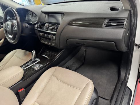 Used 2017 BMW X3 xDrive28i image 18