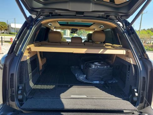 New 2026 Land Rover Range Rover Long Wheelbase SE AWD/4WD image 11