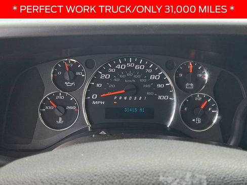 Used 2009 Chevrolet Express 3500 RWD image 17