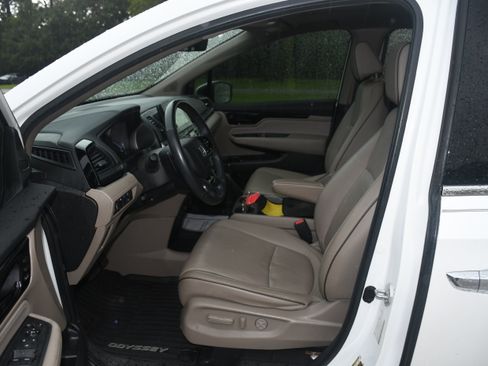 Used 2022 Honda Odyssey Elite image 8