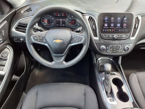 Used 2023 Chevrolet Malibu LT FWD image 6