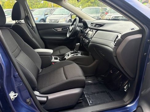 Used 2020 Nissan Rogue S AWD/4WD image 17