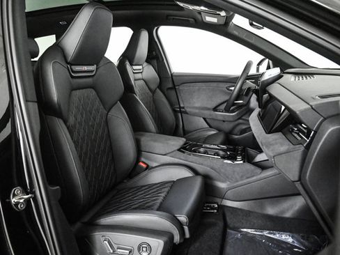 Certified 2025 Audi SQ6 e-tron Prestige w/ Black Optic Package image 22