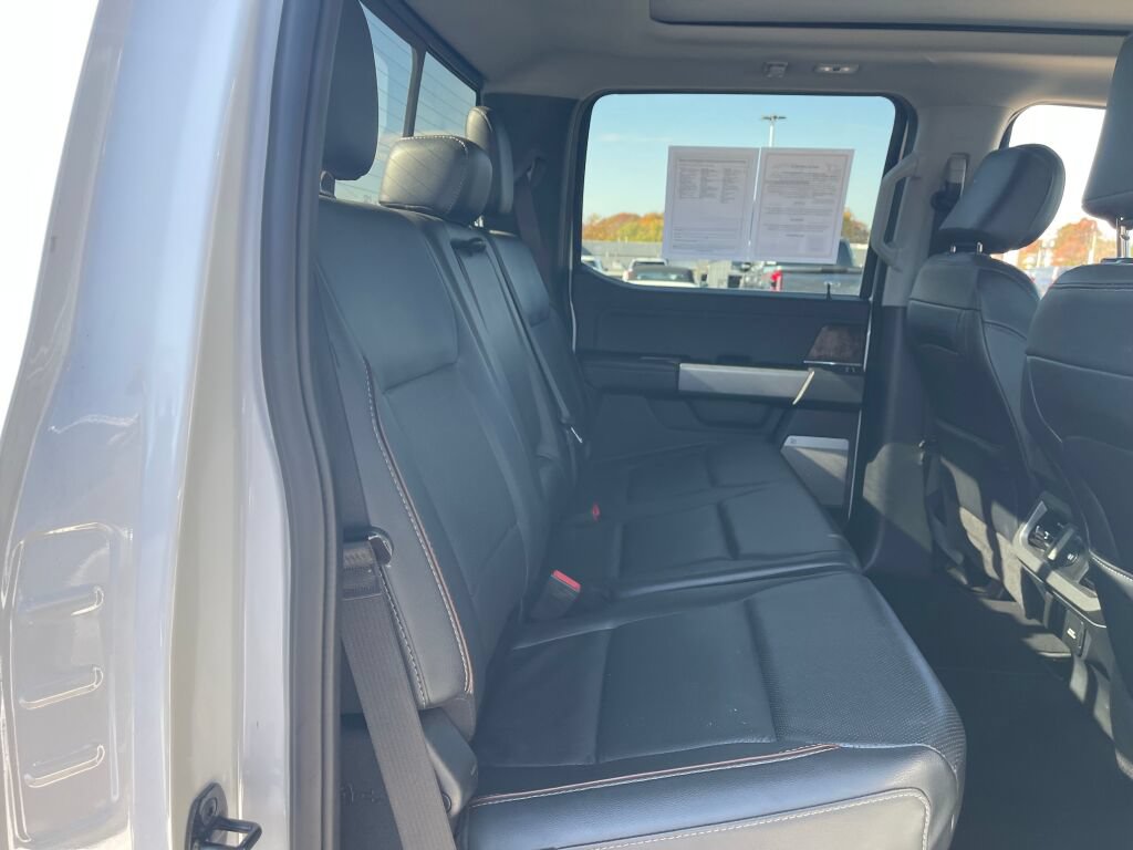 Used 2023 Ford F350 Lariat w/ Lariat Ultimate Package AWD/4WD image 30