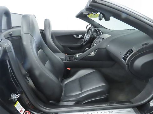 Used 2016 Jaguar F-TYPE Convertible image 28