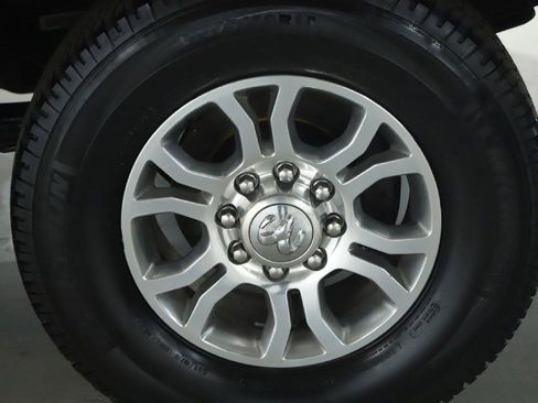 Used 2015 RAM 3500 Laramie w/ Convenience Group AWD/4WD image 39