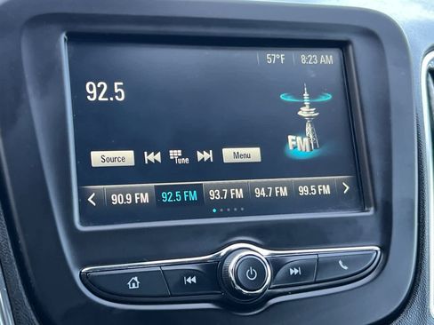 Used 2018 Chevrolet Malibu LT FWD image 19