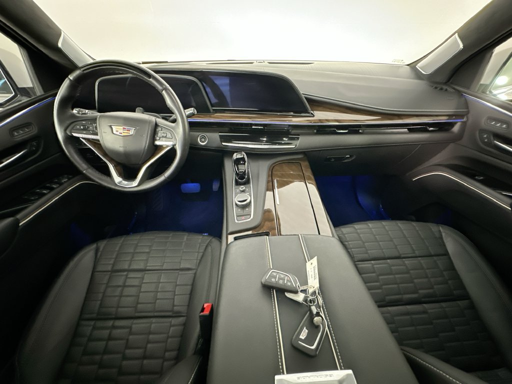 Used 2023 Cadillac Escalade Premium Luxury Platinum AWD/4WD image 10